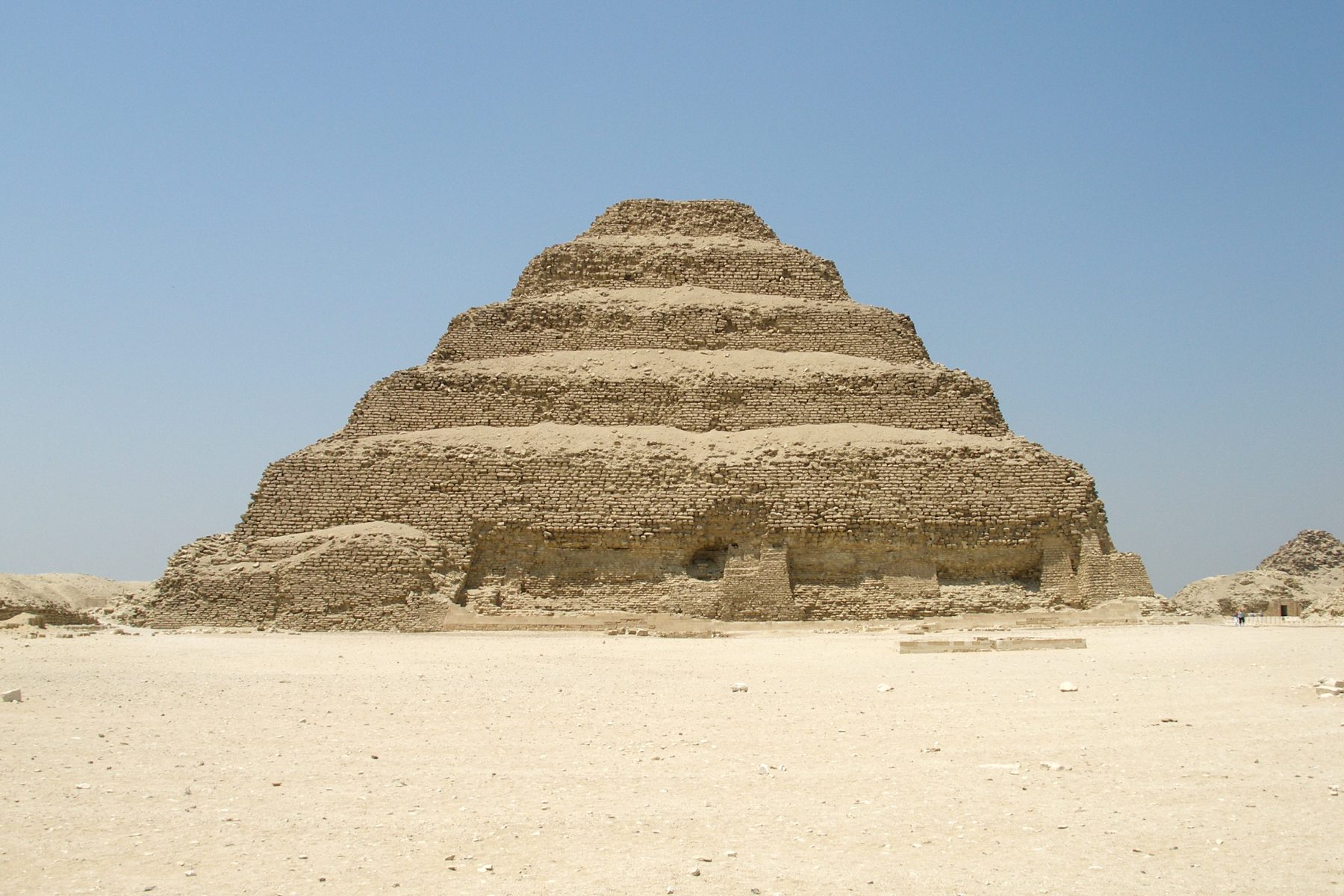 Pirámide escalonada de Djoser en Saqqara